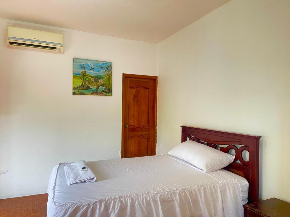 Hostal Vista Al Mar Hotell Puerto Baquerizo Moreno Eksteriør bilde